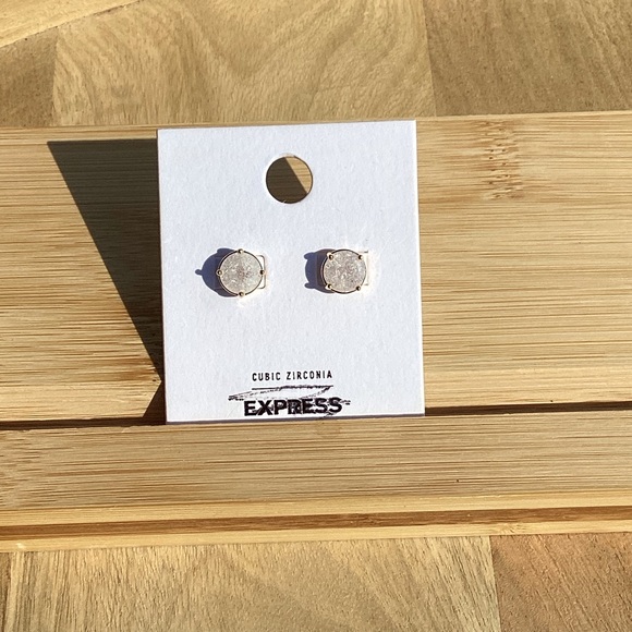 EXPRESS EARINGS - Picture 8 of 8